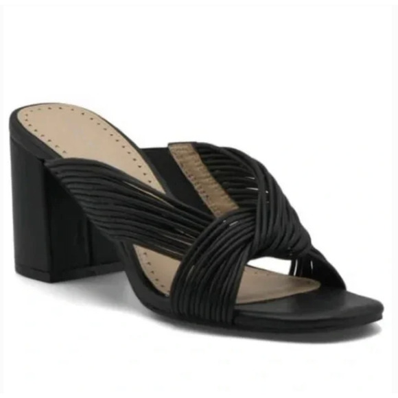 Adrienne Vittadini Annalee Heels 8 Black NWOT Leather Mules Sandals - Picture 1 of 6